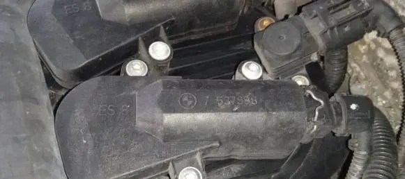 BMW X5 E70 Intake manifold valve actuator/motor 7537998
