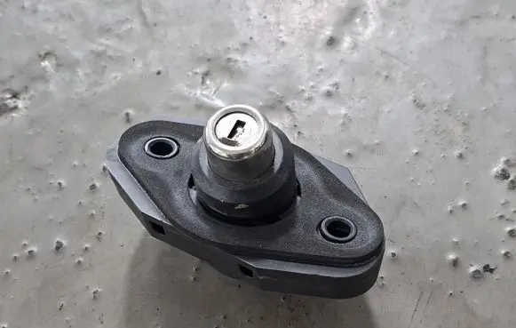 BMW 7 F01 F02 F03 F04 Loading door lock 7194181