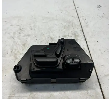 Tailgate opening switch