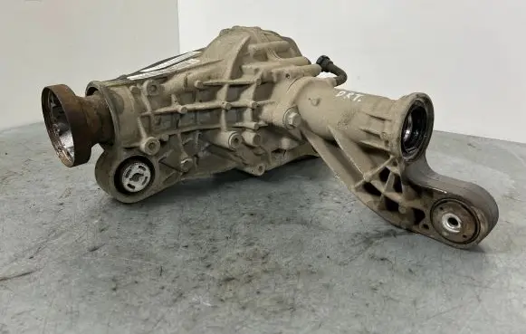 Jeep Grand Cherokee Front differential P68060207AD T02UF1502D1923 207AD