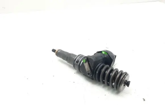 Volkswagen Caddy Fuel injector 0414720313 038130073BN