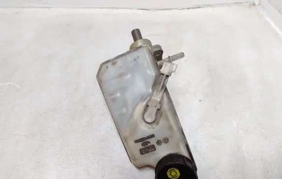 Ford Focus Master brake cylinder 03350891031