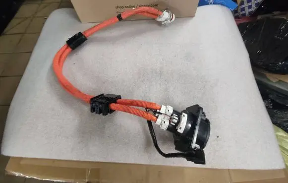 Nissan Leaf II (ZE1) Electric car charging cable 5SK1A 296B1