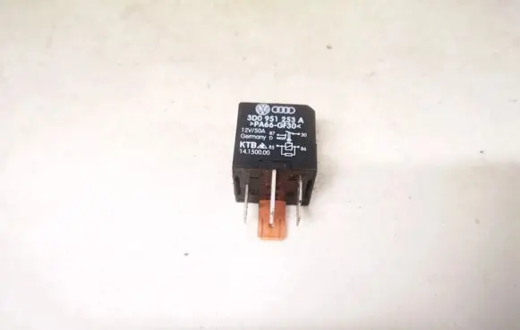Volkswagen Golf V Other relay 3d0951253a