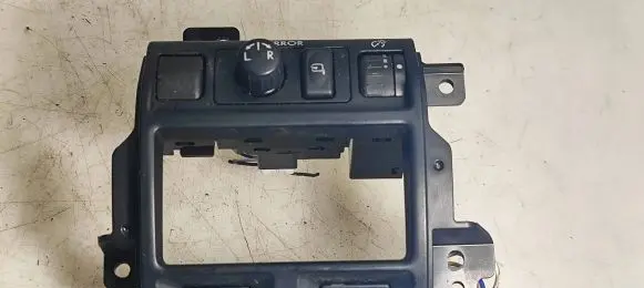Subaru Outback Wing mirror switch 83061AJ000