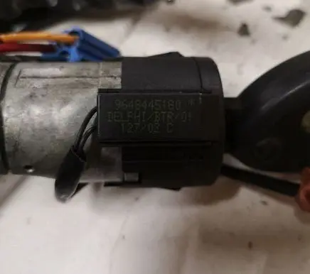 Citroen C5 Ignition lock 9648445180