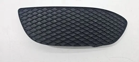 Mercedes-Benz C W205 Front bumper lower grill A2058850723