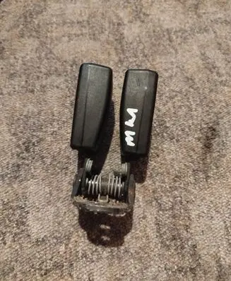 Ford Focus Rear seatbelt buckle 
