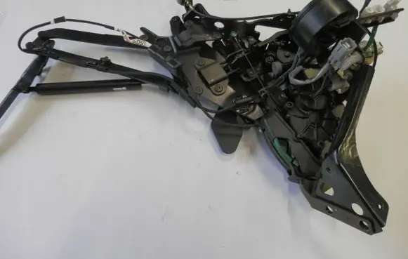 Lexus IS 220D-250-350 Tailgate/trunk/boot hinge 79SCnjuytre