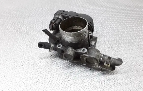 Audi A4 S4 B5 8D Throttle valve 06B133062F