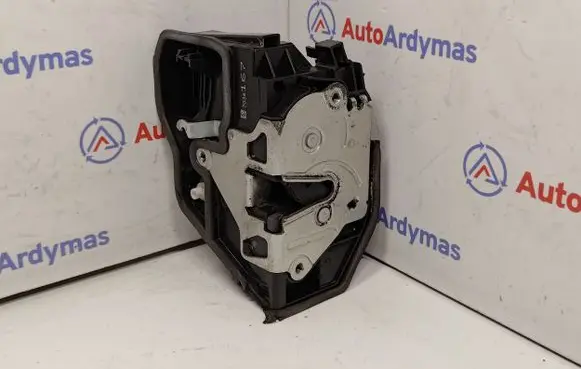 BMW X3 E83 Front door lock 7036167 51217036167 7202143