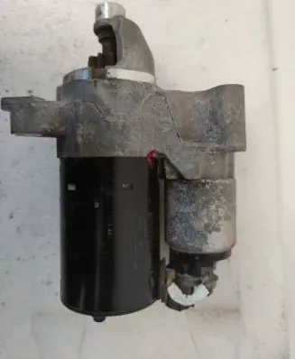 Audi A4 S4 B7 8E 8H Starter motor 06H911021A