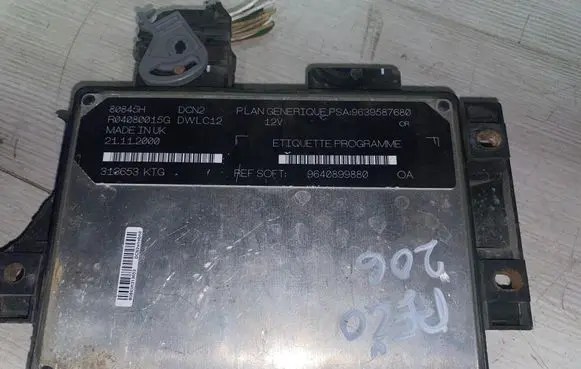 Peugeot 206 Engine control unit/module 80845H 21112000 R04080015G