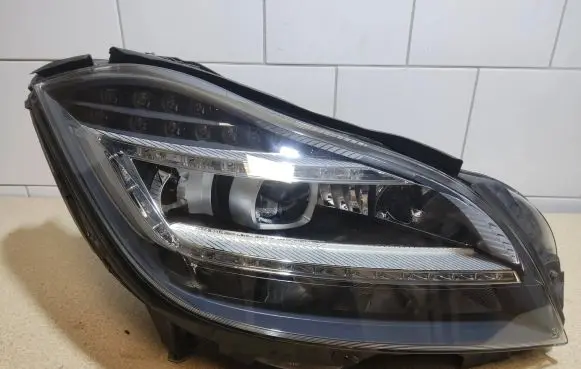 Mercedes-Benz CLS C218 X218 Headlight/headlamp A2188202459 30125963218