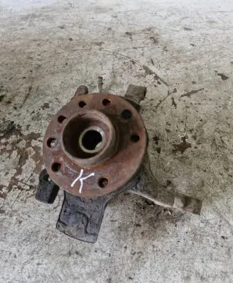 Opel Astra H Front wheel hub