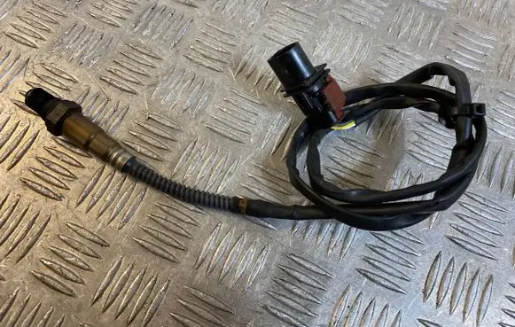 Audi A4 S4 B7 8E 8H Lambda probe sensor 059906262E 0281004058