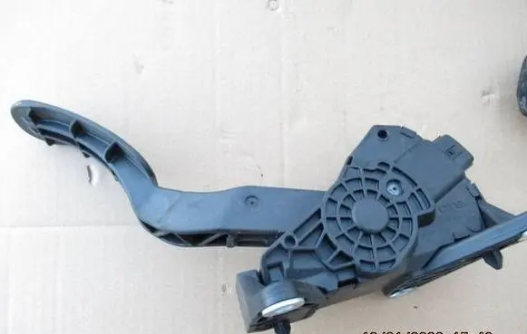 Toyota Yaris XP210 Accelerator throttle pedal 78110K0030 22157A1 32045729988