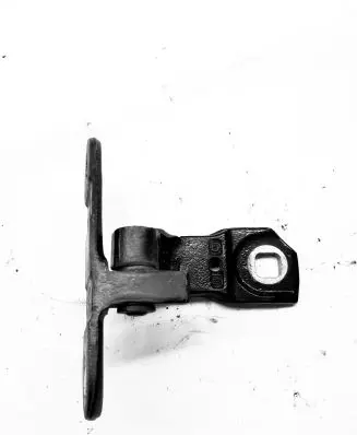 Opel Signum Rear door lower hinge
