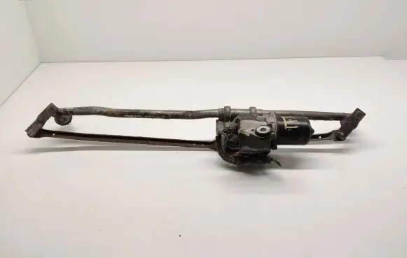 Iveco Daily 4th gen Front wiper linkage and motor