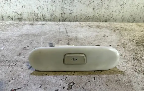Audi A4 S4 B8 8K Rear seat light J012300 8T0947111