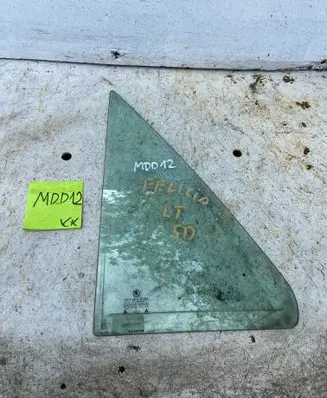 Skoda Felicia II Rear vent window glass 43R000602