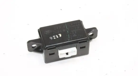 Nissan 370Z AUX in-socket connector 283184P000