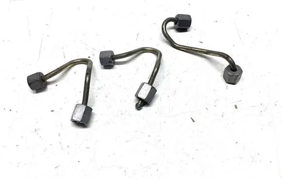 BMW 3 F30 F35 F31 Fuel injector supply line/pipe 