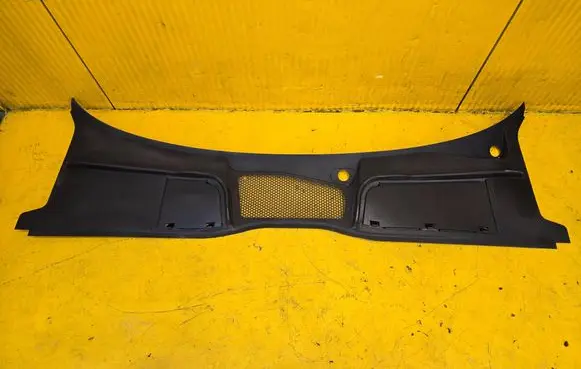 Audi A5 Wiper trim 8W1819403