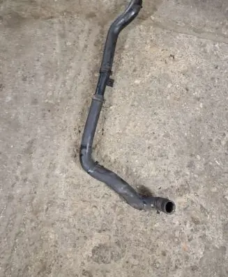 Coolant pipe/hose