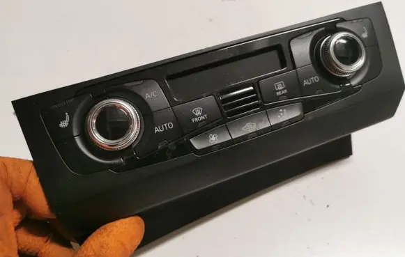 Audi A5 8T 8F Climate control unit 8K1820043AQ