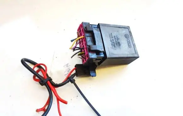 Skoda Superb B5 (3U) Other relay 4b0955531a