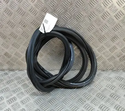 Volkswagen Golf VIII Rubber seal rear door 5H4867913