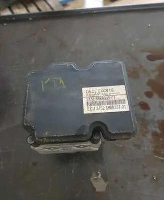 BMW 7 F01 F02 F03 F04 ABS Pump 6868335 6868337