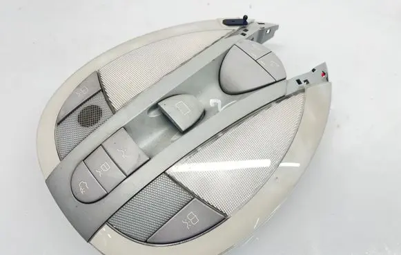 Mercedes-Benz E W211 Front seat light A2118204401