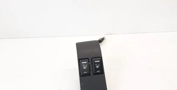 Nissan X-Trail T30 Seat heating switch 68486EQ000