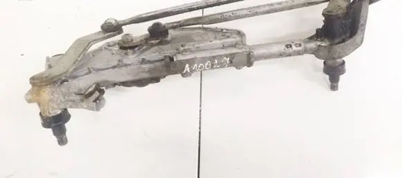 Honda CR-V Front wiper linkage and motor