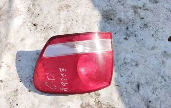 Toyota Avensis Verso Rear/tail lights