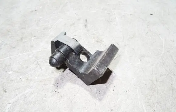 Audi Q7 4L Rear door upper hinge 7L0833402