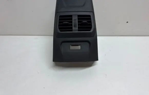 BMW 1 F40 Rear air vent grill 6828272 72021110539 10004676
