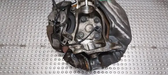 BMW 7 E65 E66 Front wheel hub spindle knuckle
