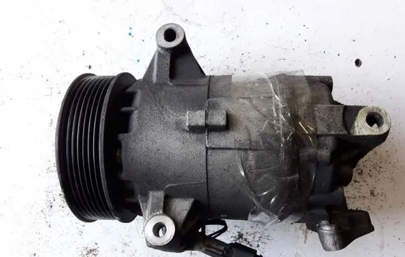 Nissan X-Trail T30 Air conditioning (A/C) compressor (pump)