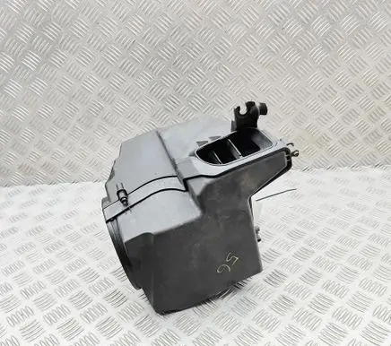 Ford Kuga II Air filter box CV619600DC