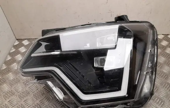 KIA Niro Headlight/headlamp 92101AT