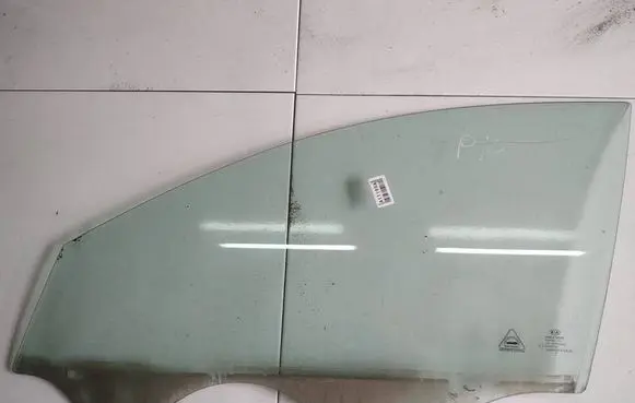 KIA Ceed Front door window glass four-door AS2