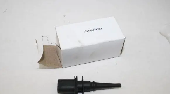 BMW i8 Outside/exterior temperature sensor 65816936953