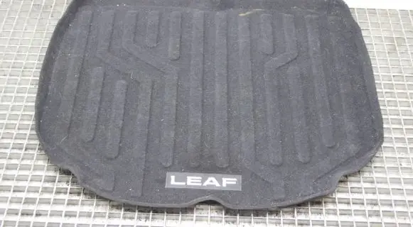 Nissan Leaf II (ZE1) Trunk/boot floor carpet liner KE9655S0S1