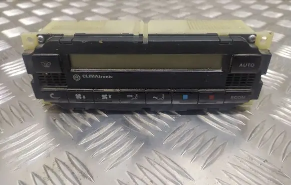 Volkswagen Golf IV Climate control unit 3B1907044A 5HB00761702