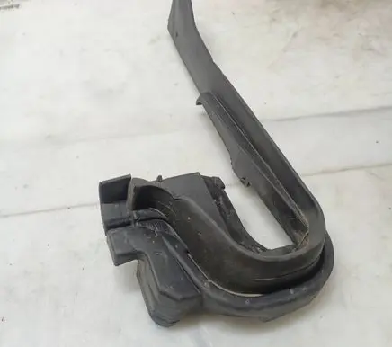 Porsche Macan (95B) Other engine bay part 95B823731A