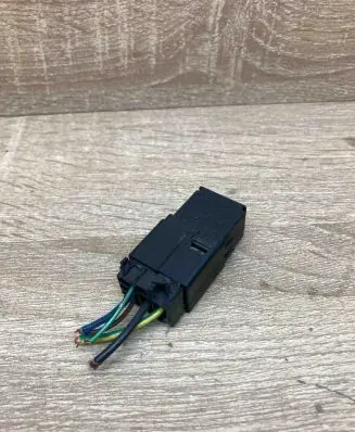 Nissan Almera N16 Other relay 252309F905 4RD007814