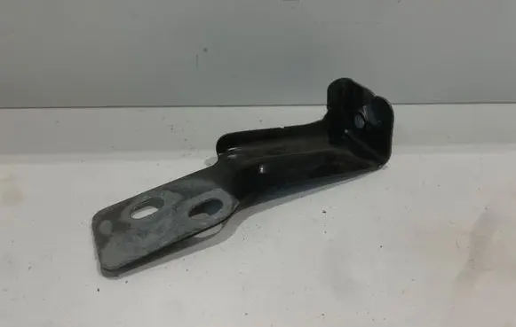 Audi Q5 SQ5 Fender mounting bracket 80A821433A